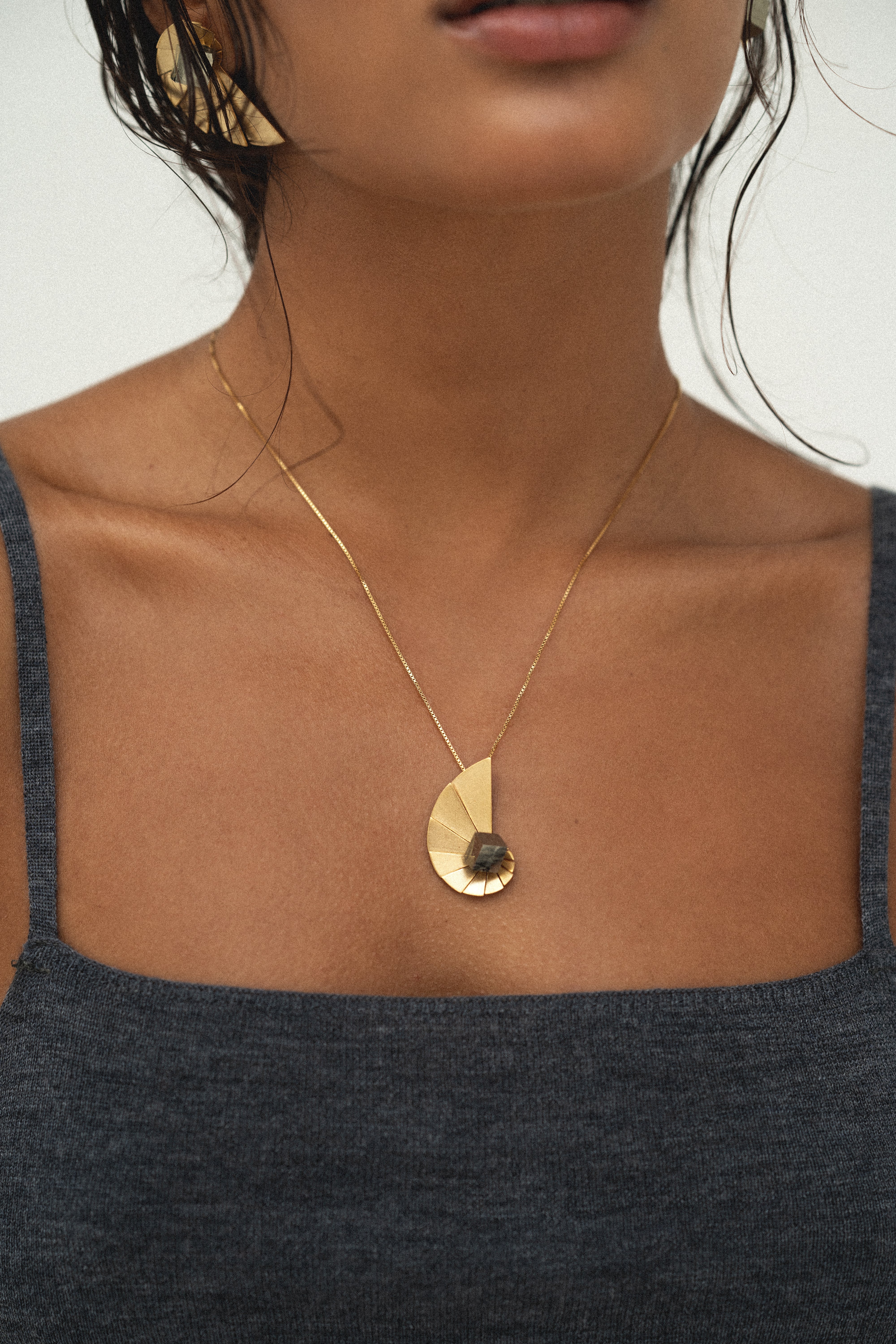 Colar Nautilus Dourado - Colares | Vangloria Jewelry Design